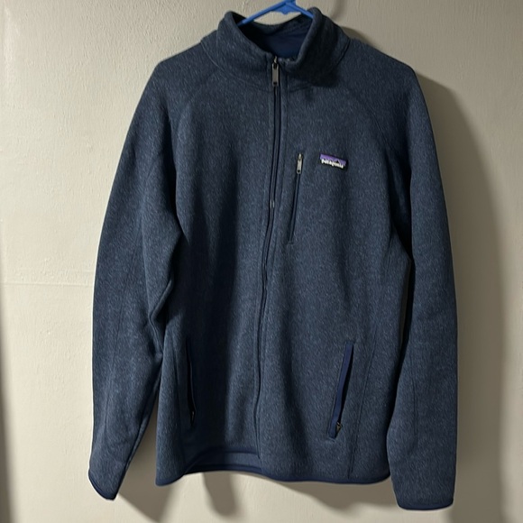 L / Patagonia (Johnnie Walker Logo on back) /Zip Up / Great Condition